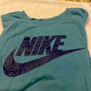 Nike T Shirt